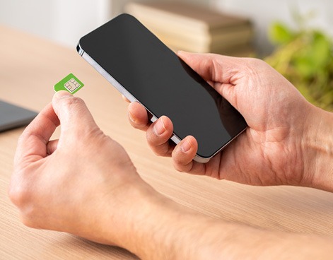 inserting chip into phone